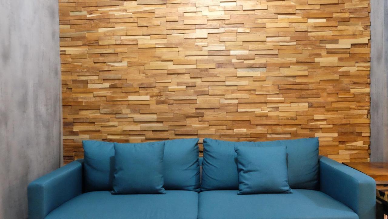 Lavenderbnb Room 2 At Uttara The Icon Apartment Yogyakarta Exterior photo